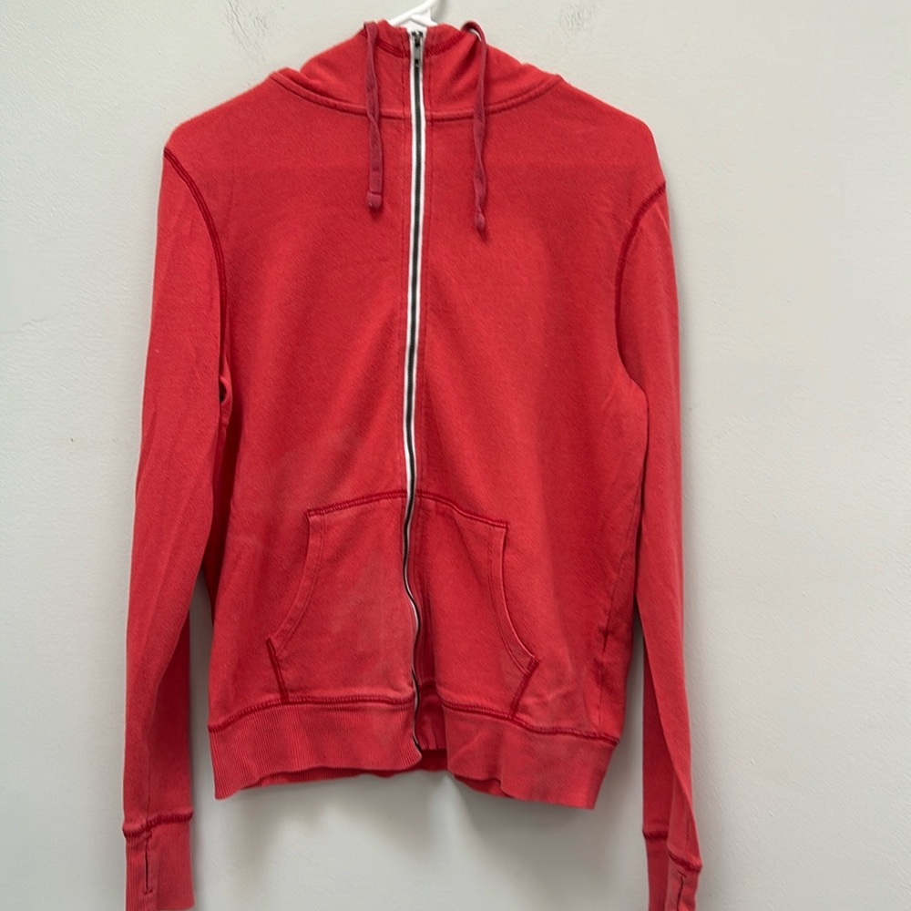 SO red zip up